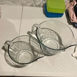 Pampered Chef Measuring Bowls with Lids